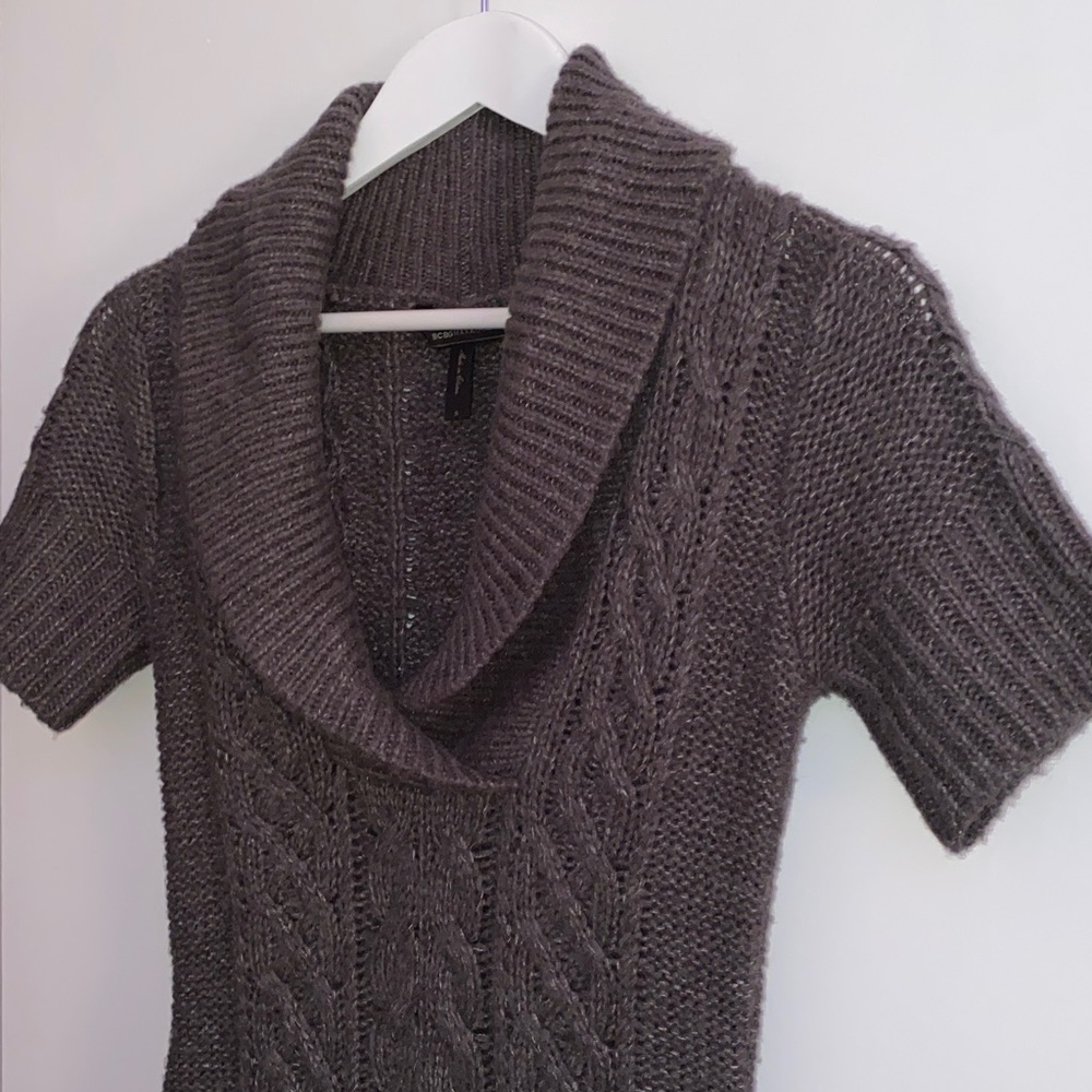 BCBG Max Azria Gray Cable Knit Cowl Neck short sleeve Sweater SMALL S preowned